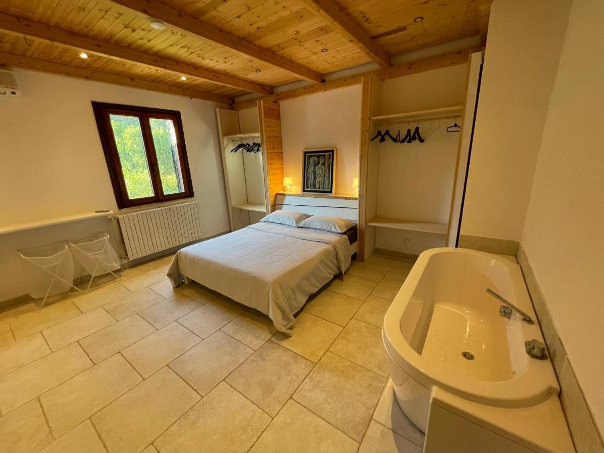 Villa CHEZ ELIO Ostuni Esterno foto